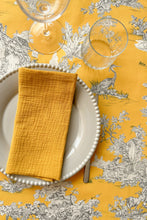 Charger l'image dans la galerie, Nappe Trianon Toile De Jouy Jaune