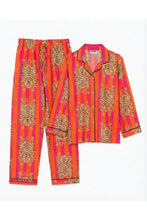 Charger l'image dans la galerie, Pyjama Tigresse rouge – Ensemble chemise et pantalon