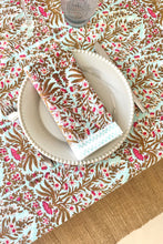 Charger l'image dans la galerie, Serviette de table Wildflower blockprint en coton imprimé