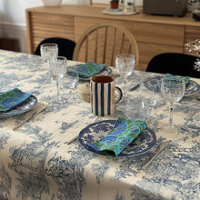 Charger l'image dans la galerie, Nappe Trianon Toile De Jouy Blanche et Bleue