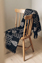 Charger l'image dans la galerie, Onyx throw hand block printed slub cotton